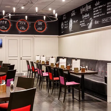 מלון Ibis Temple Meads בריסטול