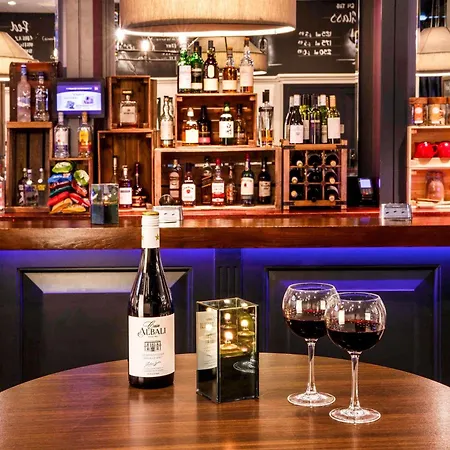 מלון Ibis Temple Meads 3*