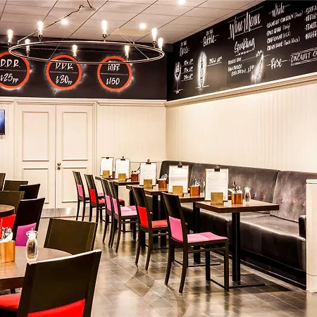 מלון Ibis Temple Meads 3*