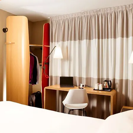 Hotel Ibis Temple Meads 3*