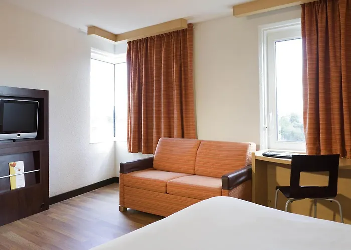 Отель Ibis Temple Meads Бристоль