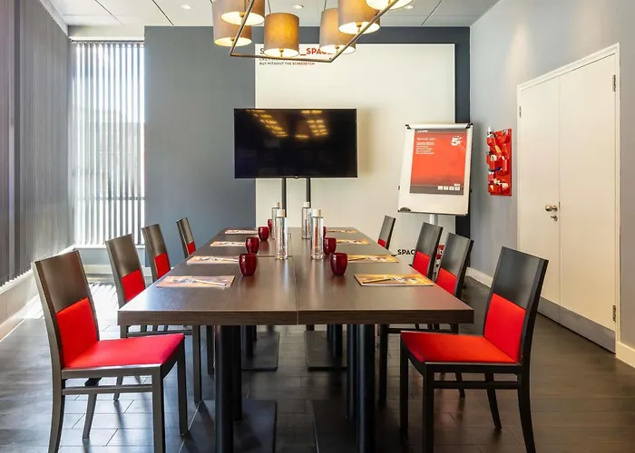 Ibis Temple Meads 3* בריסטול