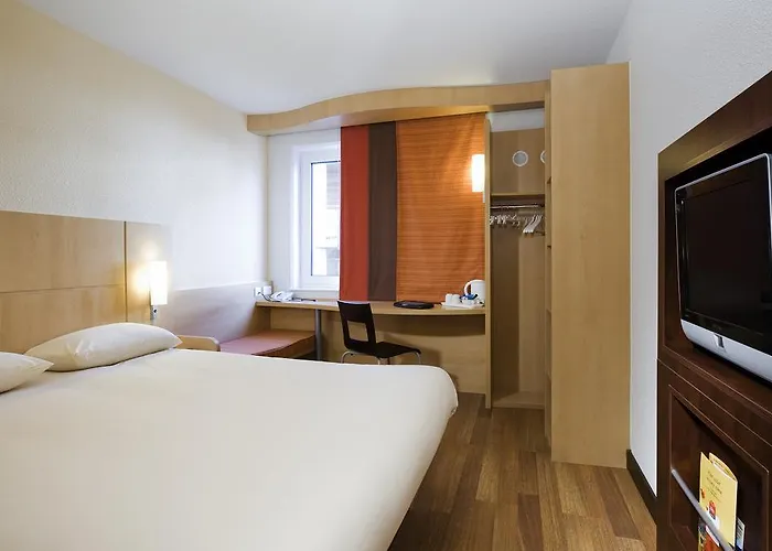 Отель Ibis Temple Meads 3*