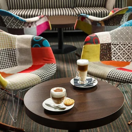 Ibis Temple Meads Hotel 3*