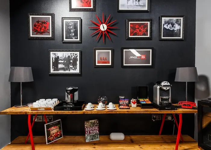 Ibis Temple Meads 3*